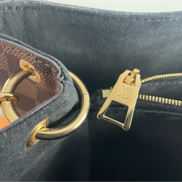 Louis Vuitton River Damier Ebene 2 Way Shoulder Bag - Picture 11 of 16